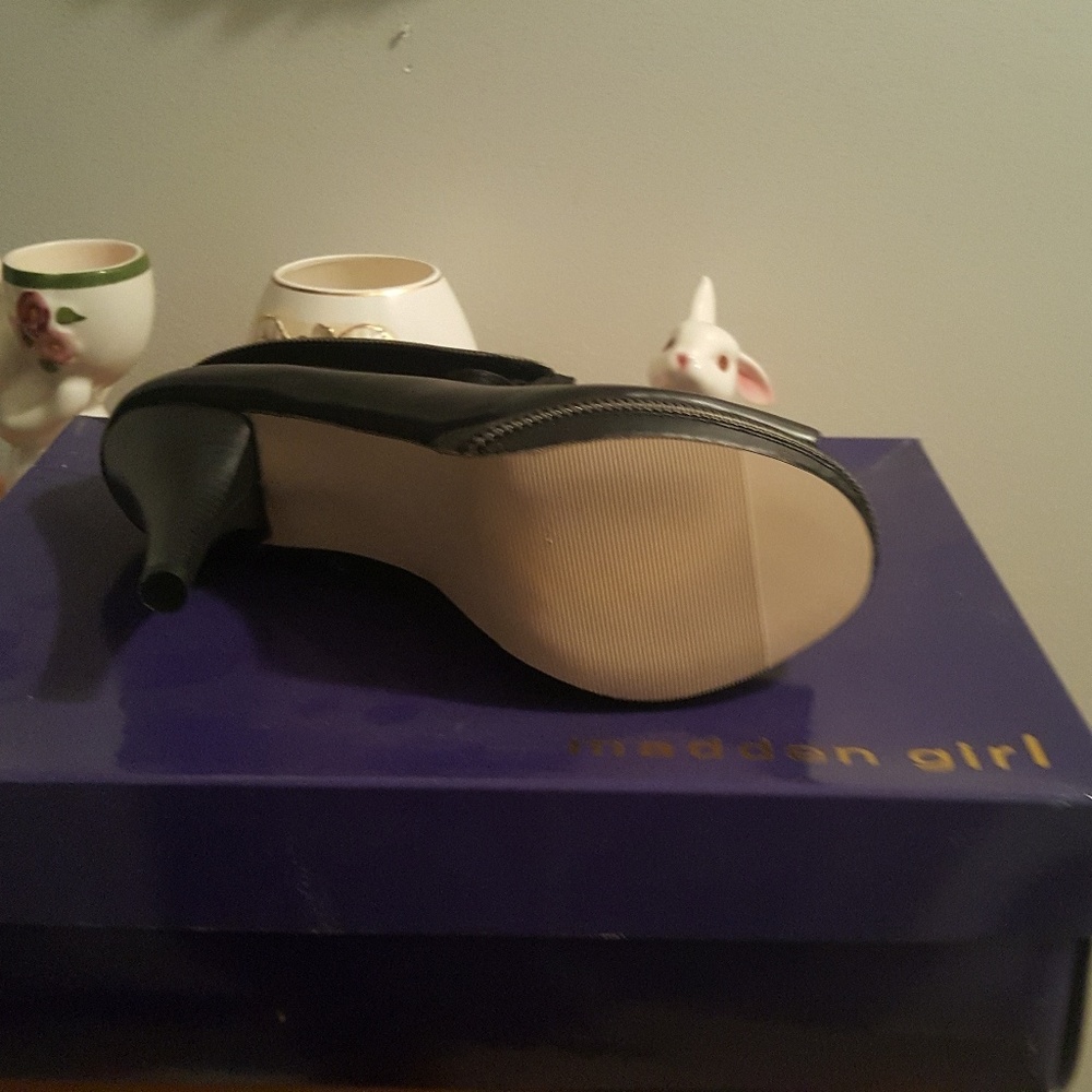 Boot - Picture 3 of 3
